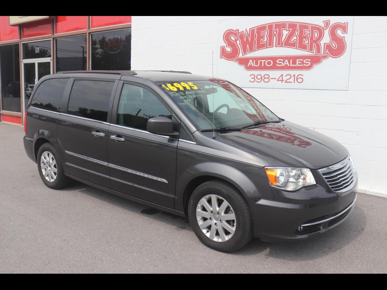 Chrysler Town & Country 4dr Wgn Touring 2016