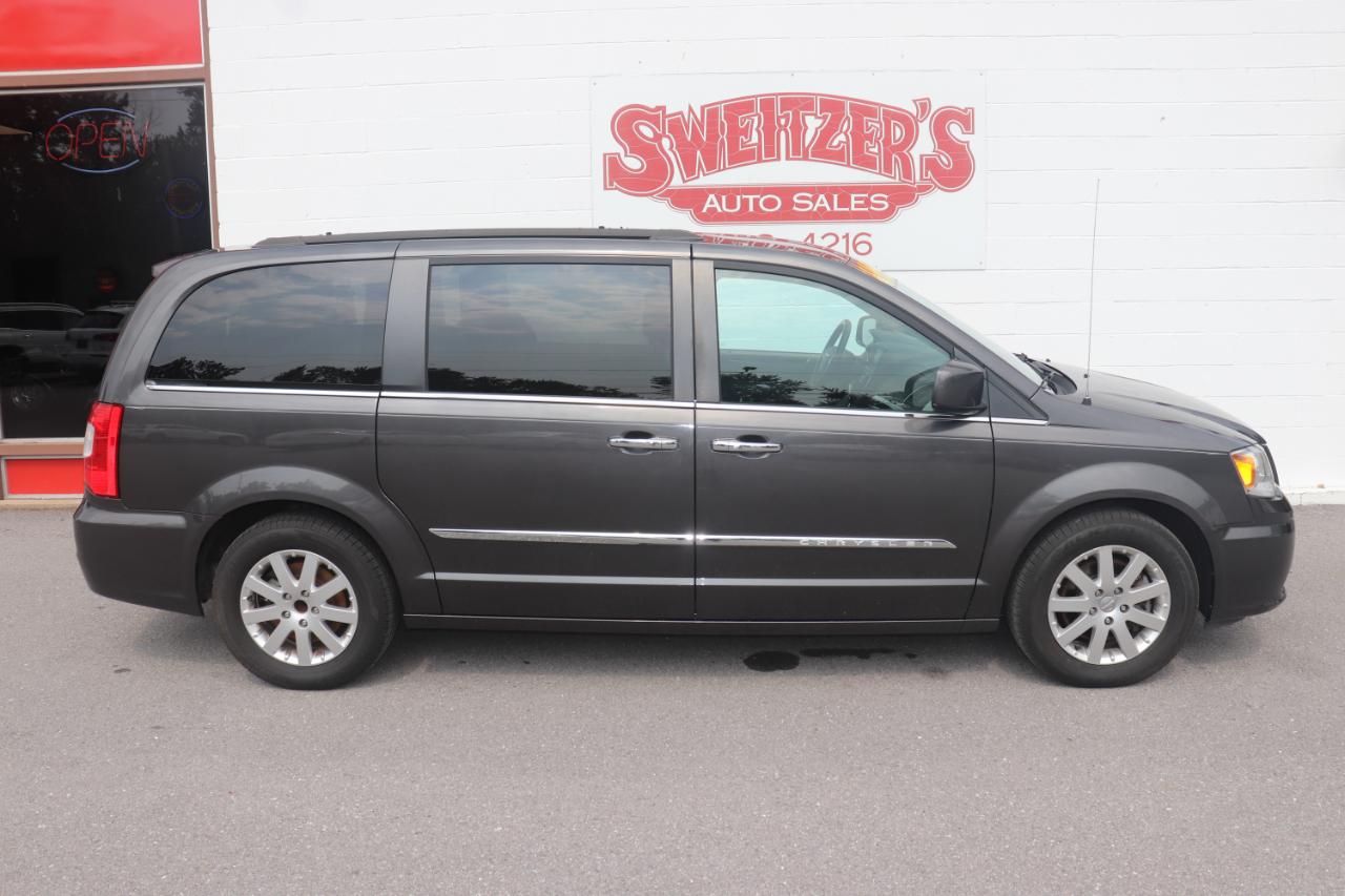 Chrysler Town & Country 4dr Wgn Touring 2016