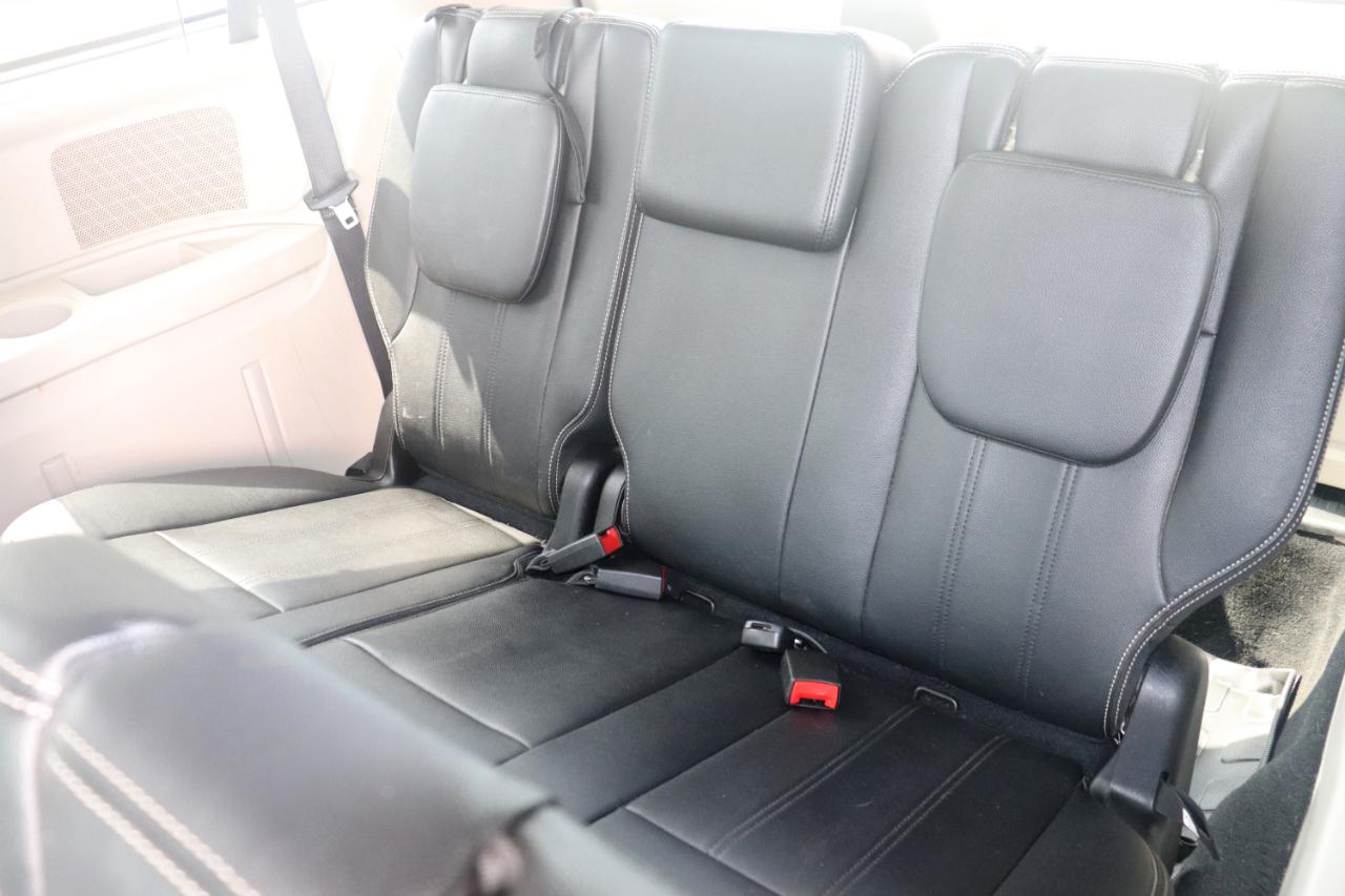 Chrysler Town & Country 4dr Wgn Touring 2016