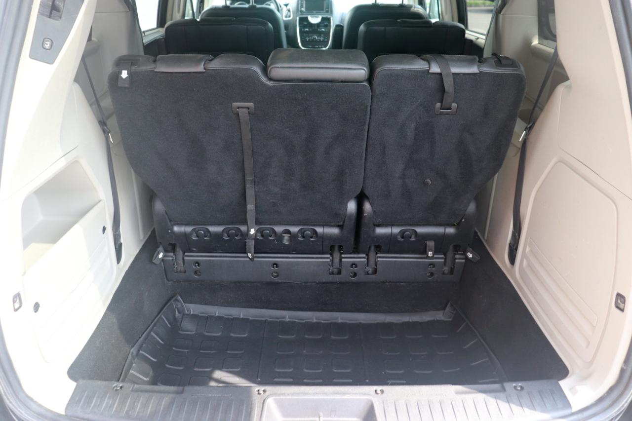 Chrysler Town & Country 4dr Wgn Touring 2016