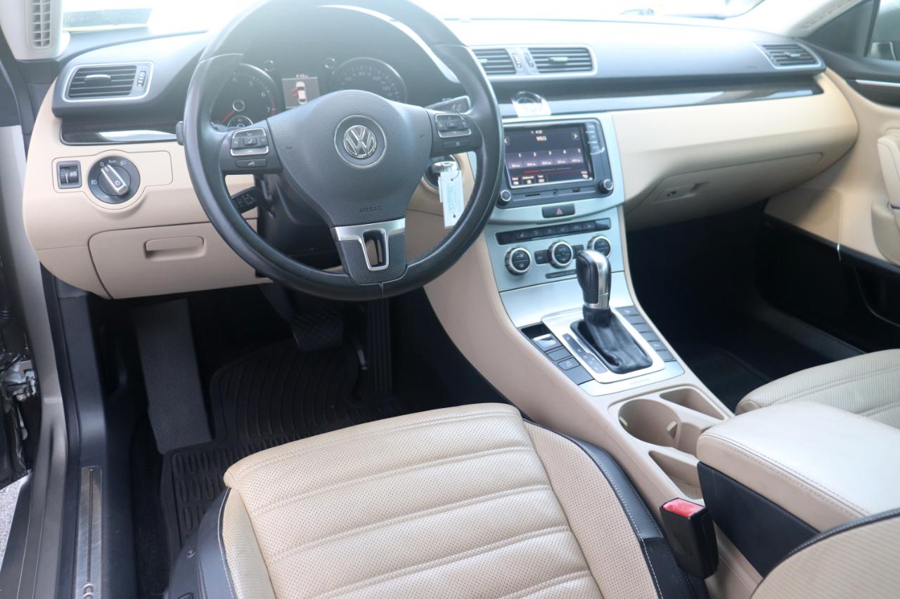 Volkswagen CC 4dr Sdn VR6 Executive 4Motion 2013