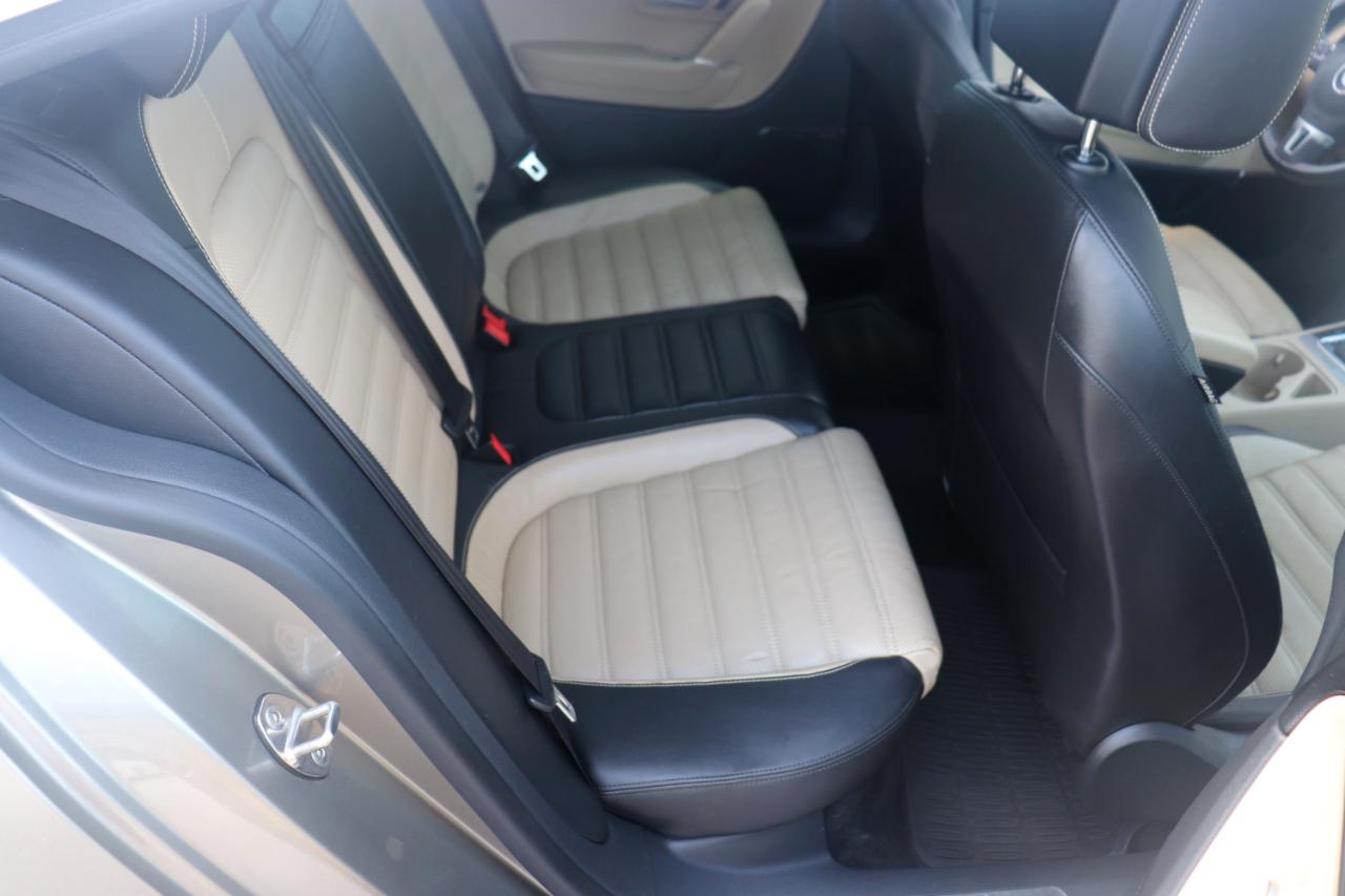 Volkswagen CC 4dr Sdn VR6 Executive 4Motion 2013