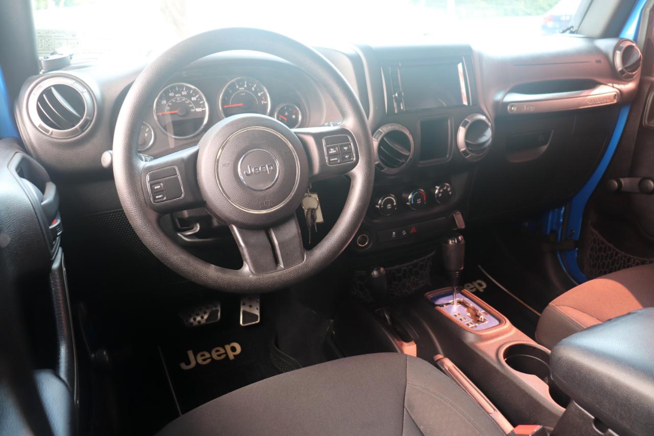 Jeep Wrangler Unlimited 4WD 4dr Sport 2015