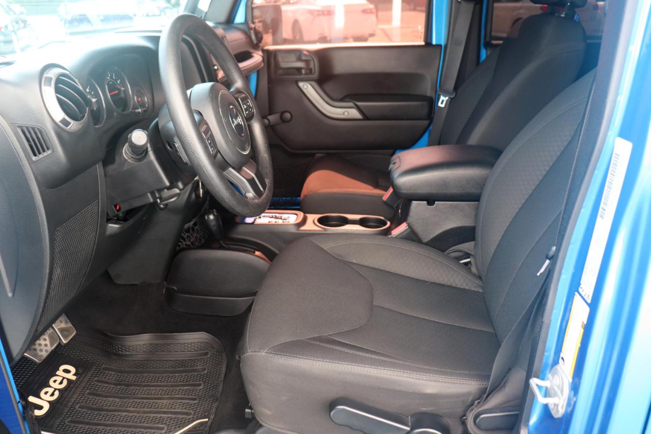 Jeep Wrangler Unlimited 4WD 4dr Sport 2015