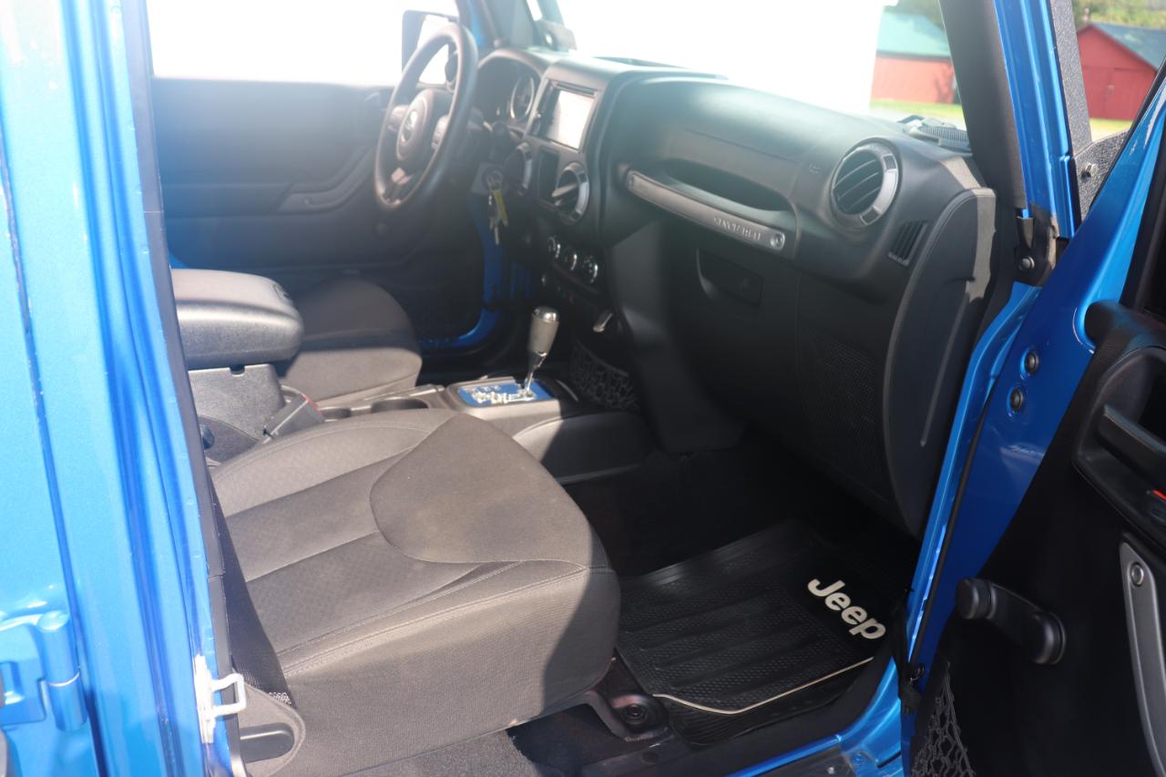 Jeep Wrangler Unlimited 4WD 4dr Sport 2015