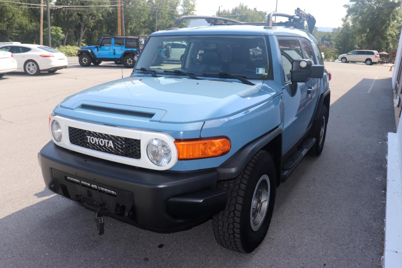 Toyota FJ Cruiser 4WD 4dr Man (Natl) 2014