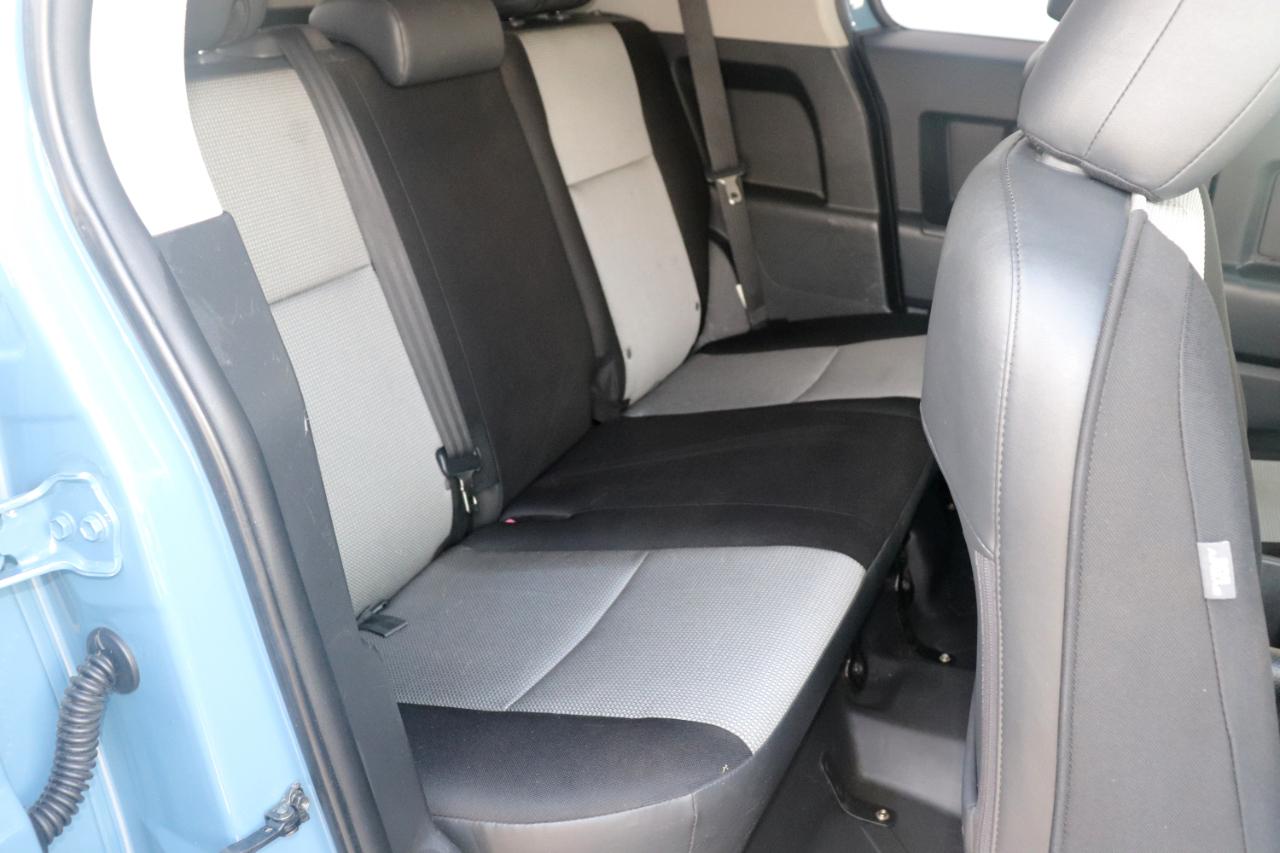 Toyota FJ Cruiser 4WD 4dr Man (Natl) 2014