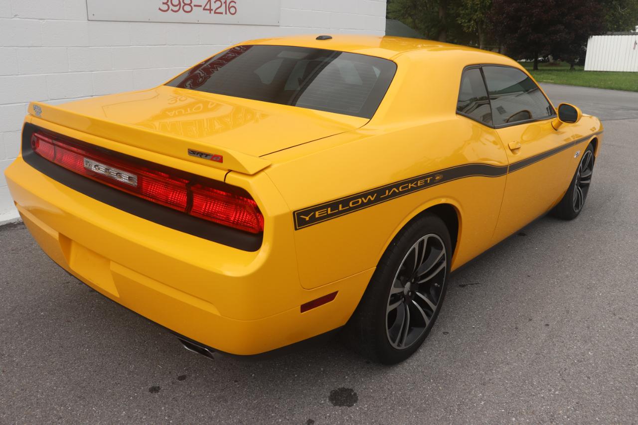 Dodge Challenger 2dr Cpe Yellow Jacket 2012