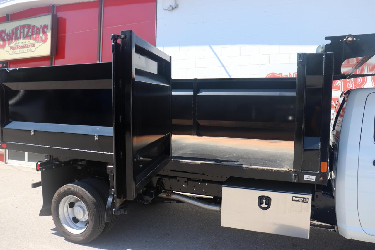RAM 5500 Chassis Cab Tradesman 4x2 Reg Cab 120" CA 204.5" WB 2024