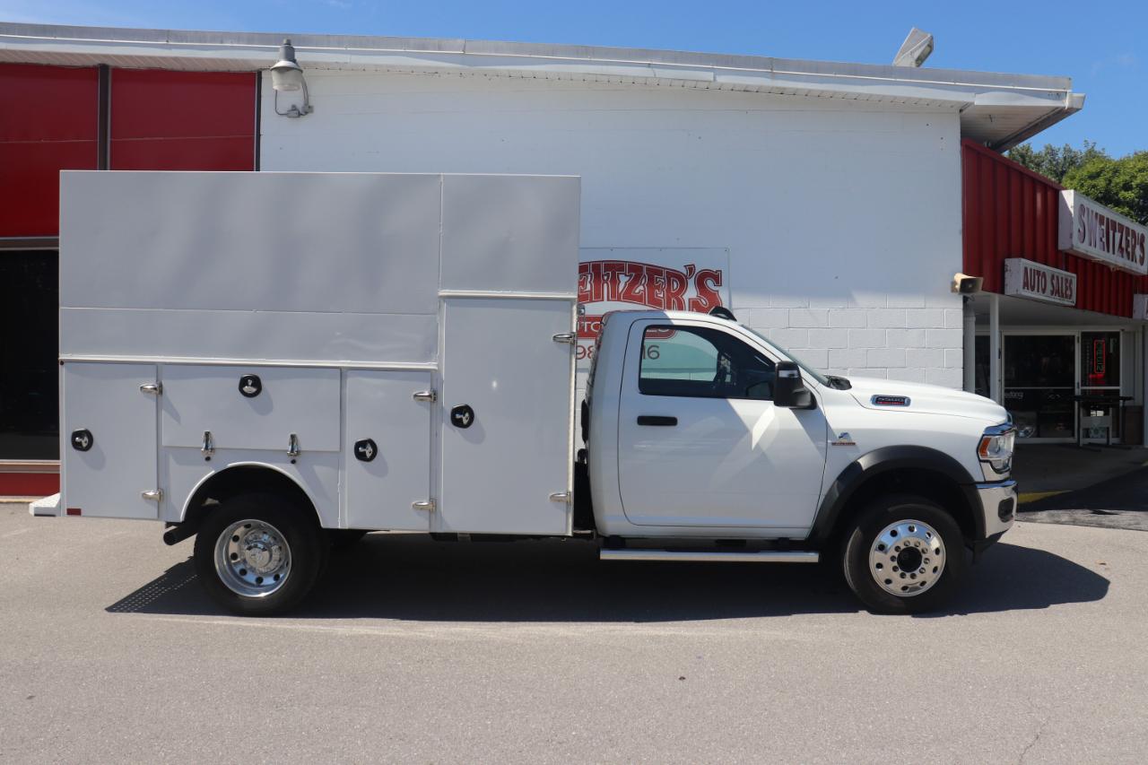 RAM 5500 Chassis Cab Tradesman 4x4 Reg Cab 84" CA 168.5" WB 2024