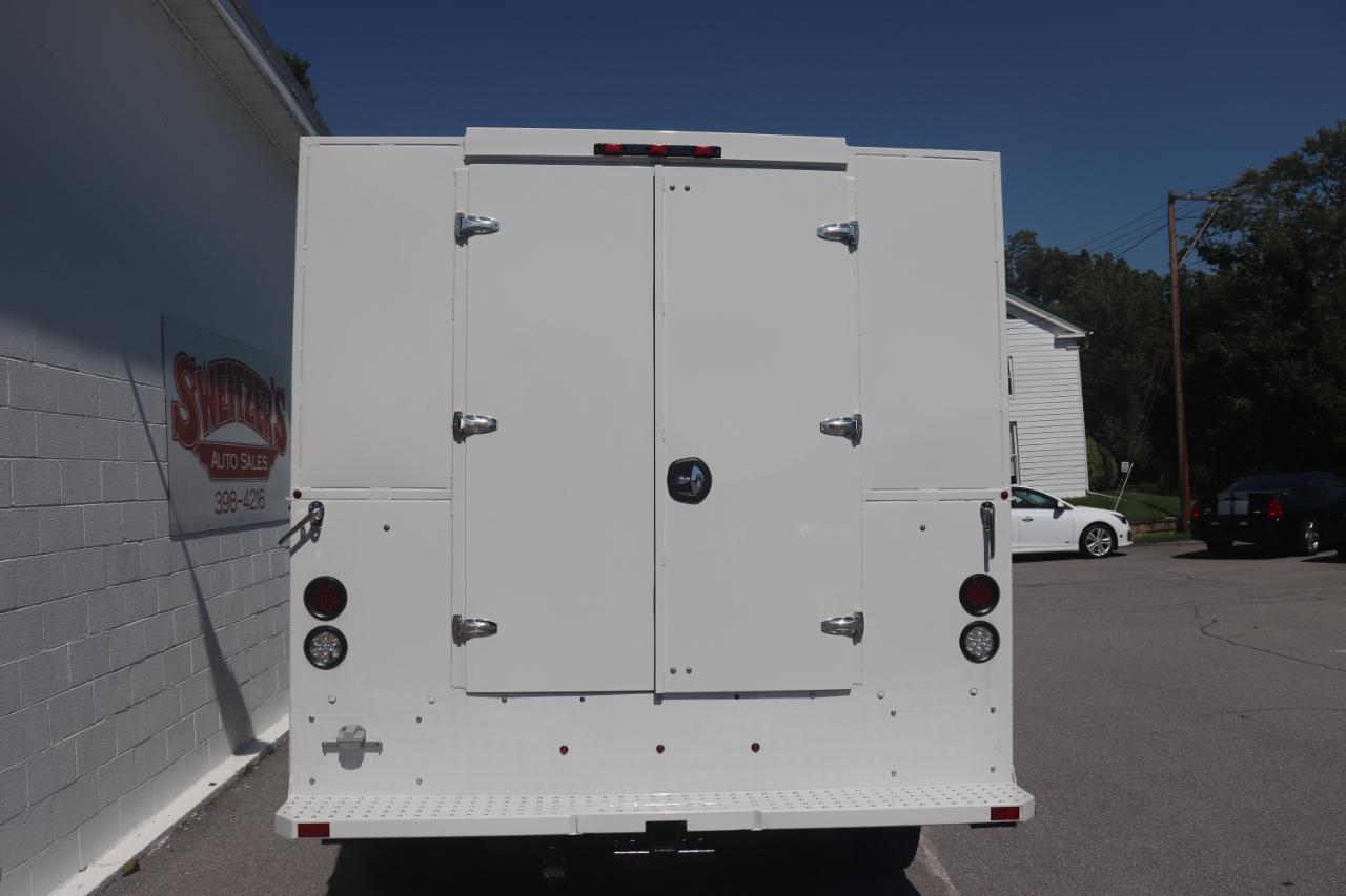 RAM 5500 Chassis Cab Tradesman 4x4 Reg Cab 84" CA 168.5" WB 2024