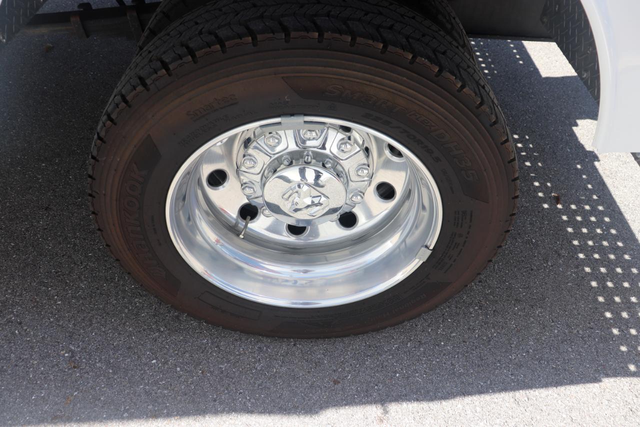 RAM 5500 Chassis Cab Tradesman 4x4 Reg Cab 84" CA 168.5" WB 2024