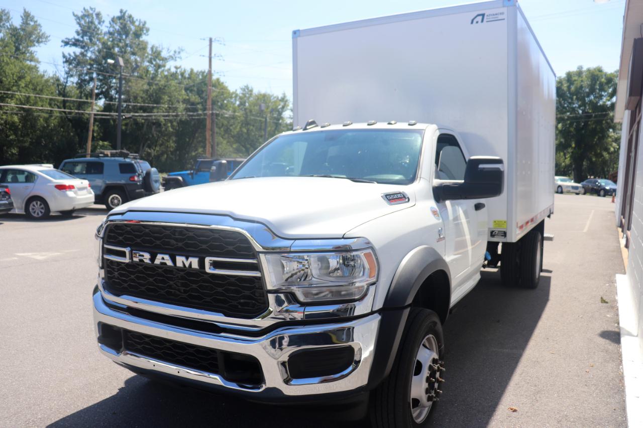 RAM 5500 Chassis Cab Tradesman 4x2 Reg Cab 108" CA 192.5" WB 2024