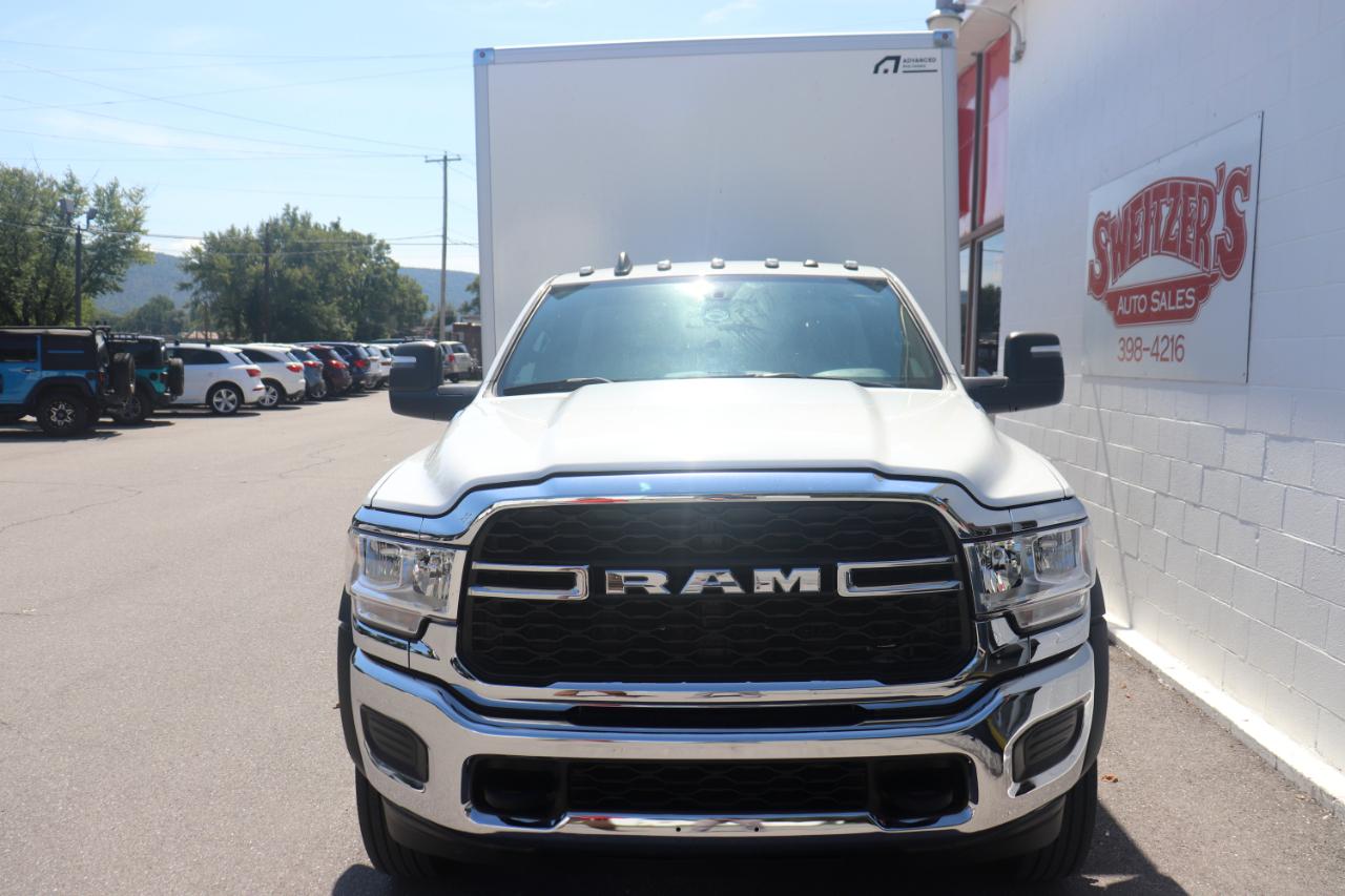 RAM 5500 Chassis Cab Tradesman 4x2 Reg Cab 108" CA 192.5" WB 2024