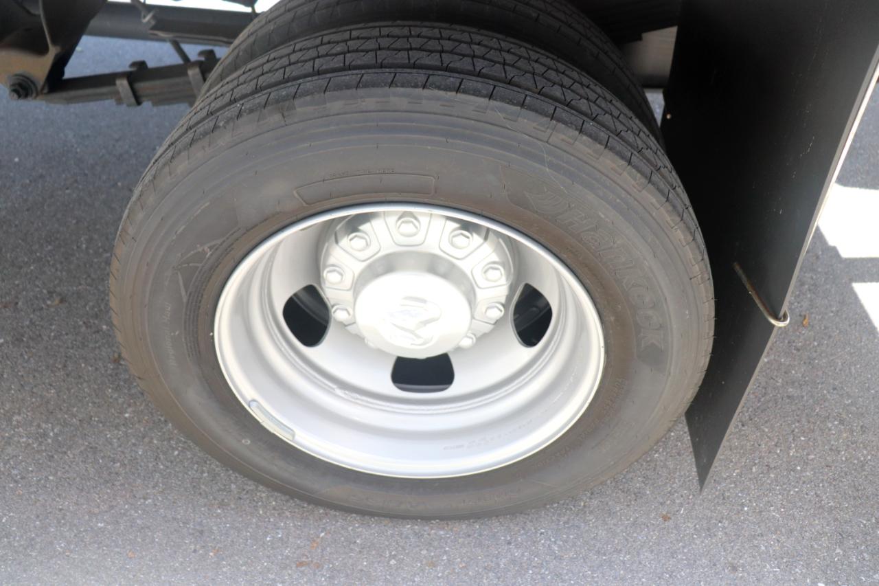 RAM 5500 Chassis Cab Tradesman 4x2 Reg Cab 108" CA 192.5" WB 2024