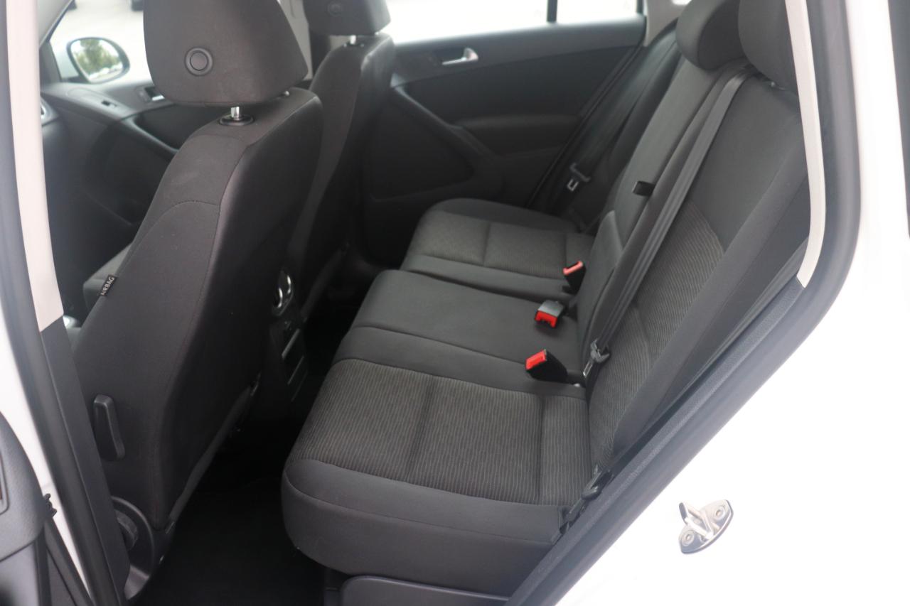 Volkswagen Tiguan 4MOTION 4dr Auto S 2014