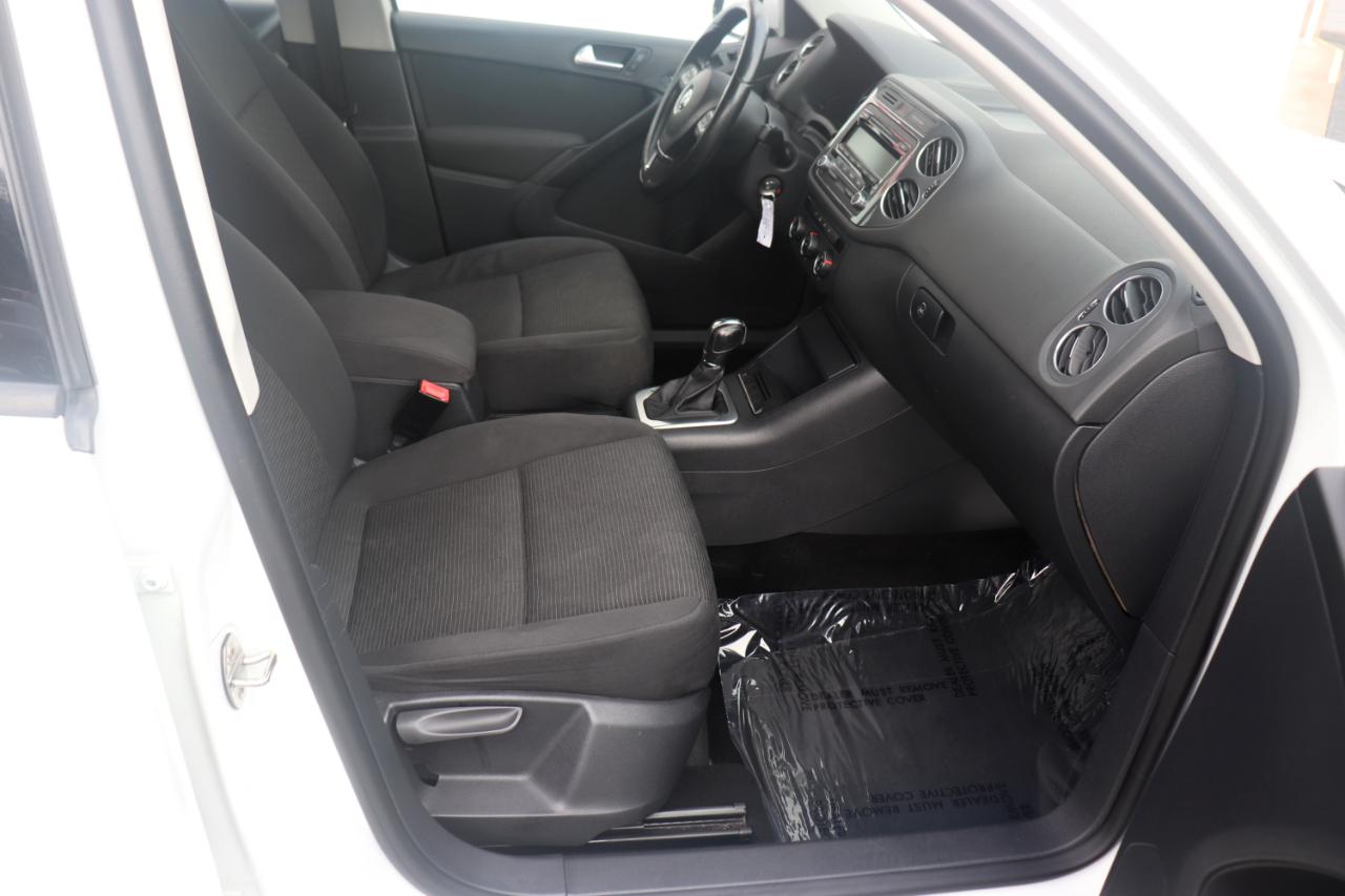 Volkswagen Tiguan 4MOTION 4dr Auto S 2014