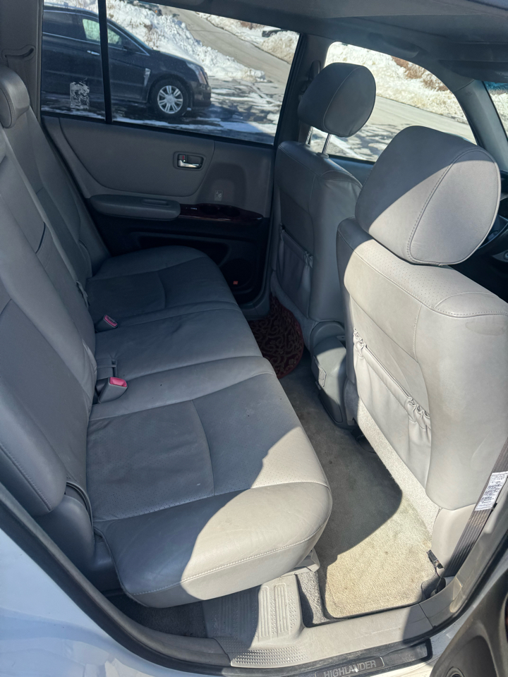 Toyota Highlander Limited V6 4WD 2006