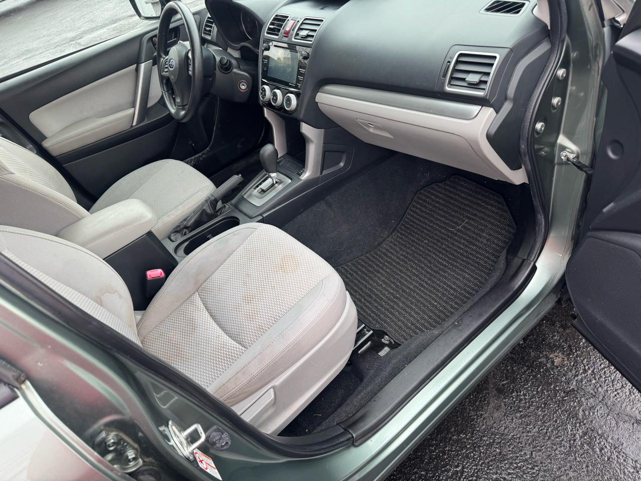 Subaru Forester 2.5i Premium PZEV CVT 2016