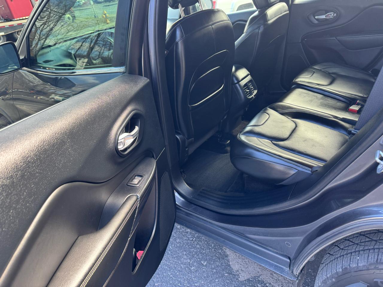 Jeep Cherokee Limited 4WD 2015