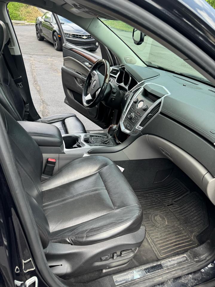 Cadillac SRX Premium Collection AWD 2011