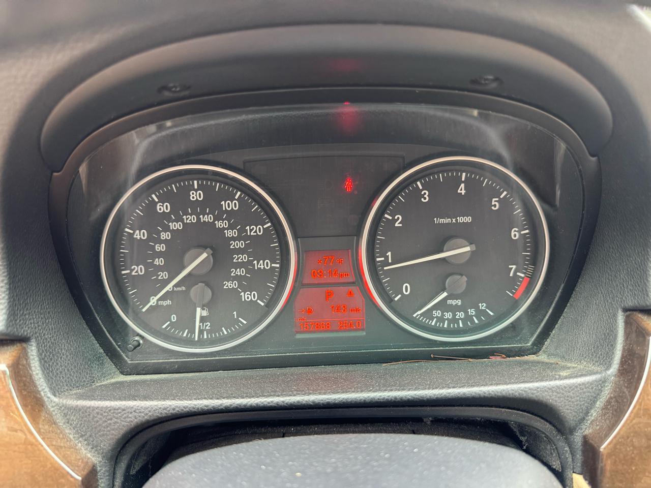 BMW 3-Series 328xi 2009