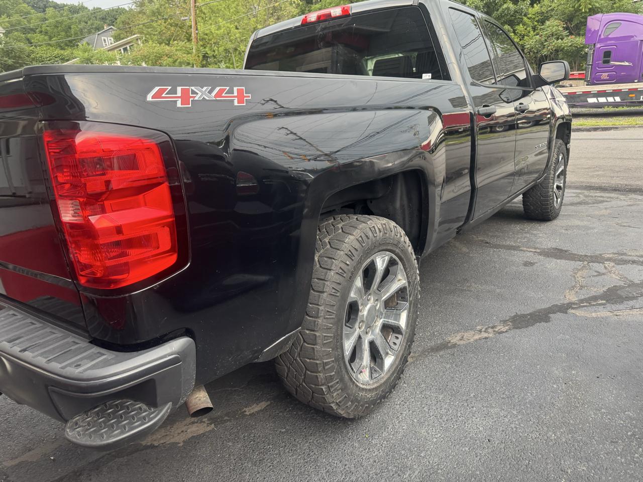Chevrolet Silverado 1500 W/T Crew Cab 4WD 2015