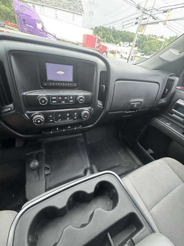 Chevrolet Silverado 1500 W/T Crew Cab 4WD 2015
