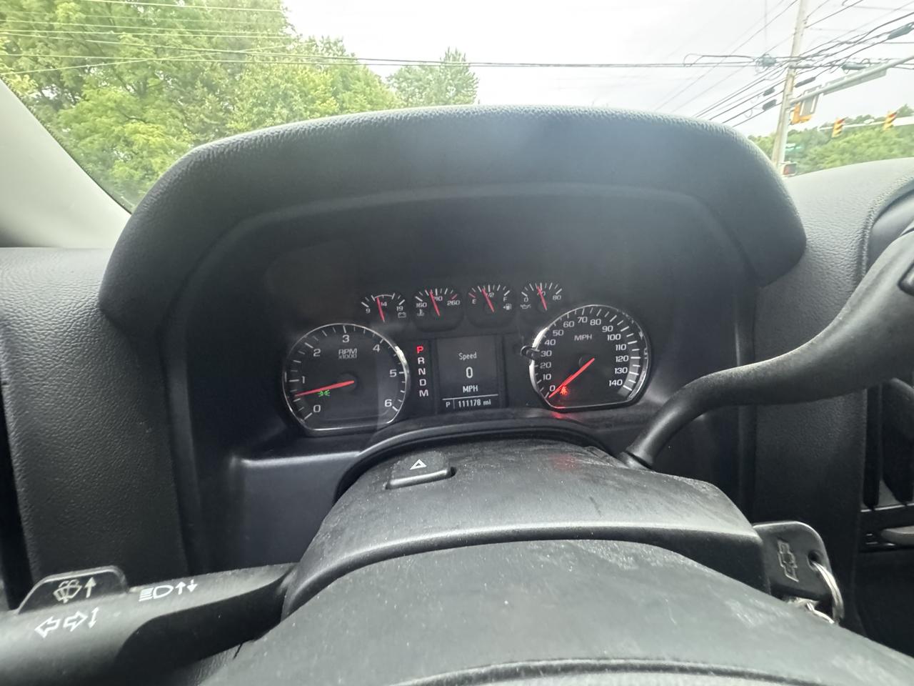 Chevrolet Silverado 1500 W/T Crew Cab 4WD 2015