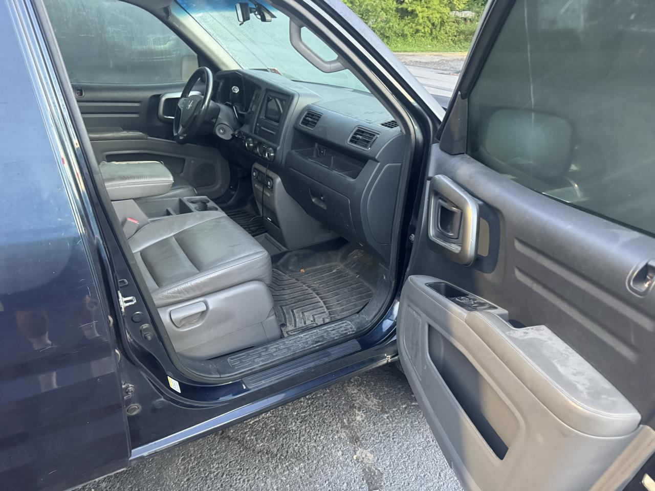 Honda Ridgeline RTL w/ Navigation 2011