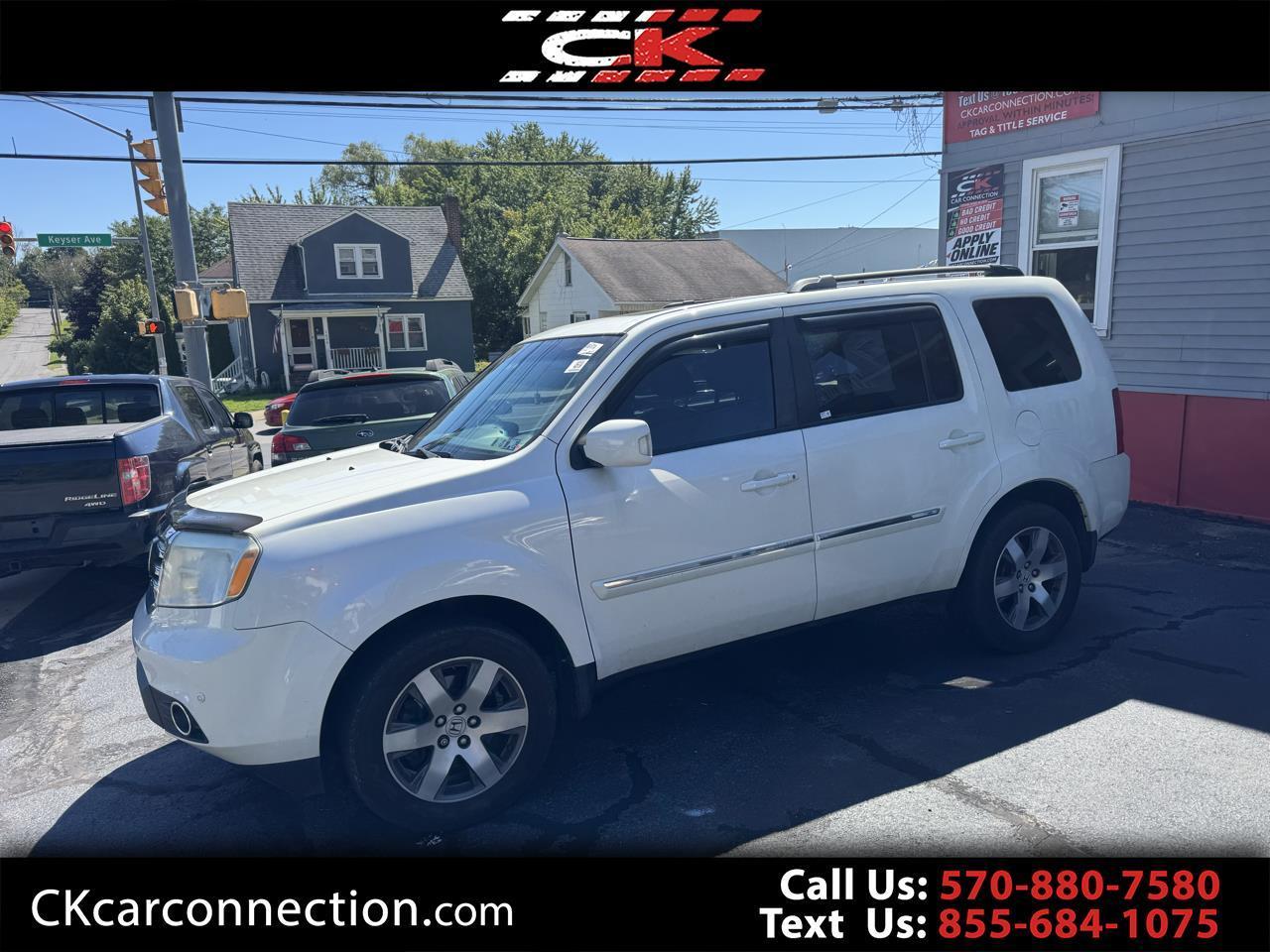 Honda Pilot Touring 4WD 5-Spd AT with DVD 2013
