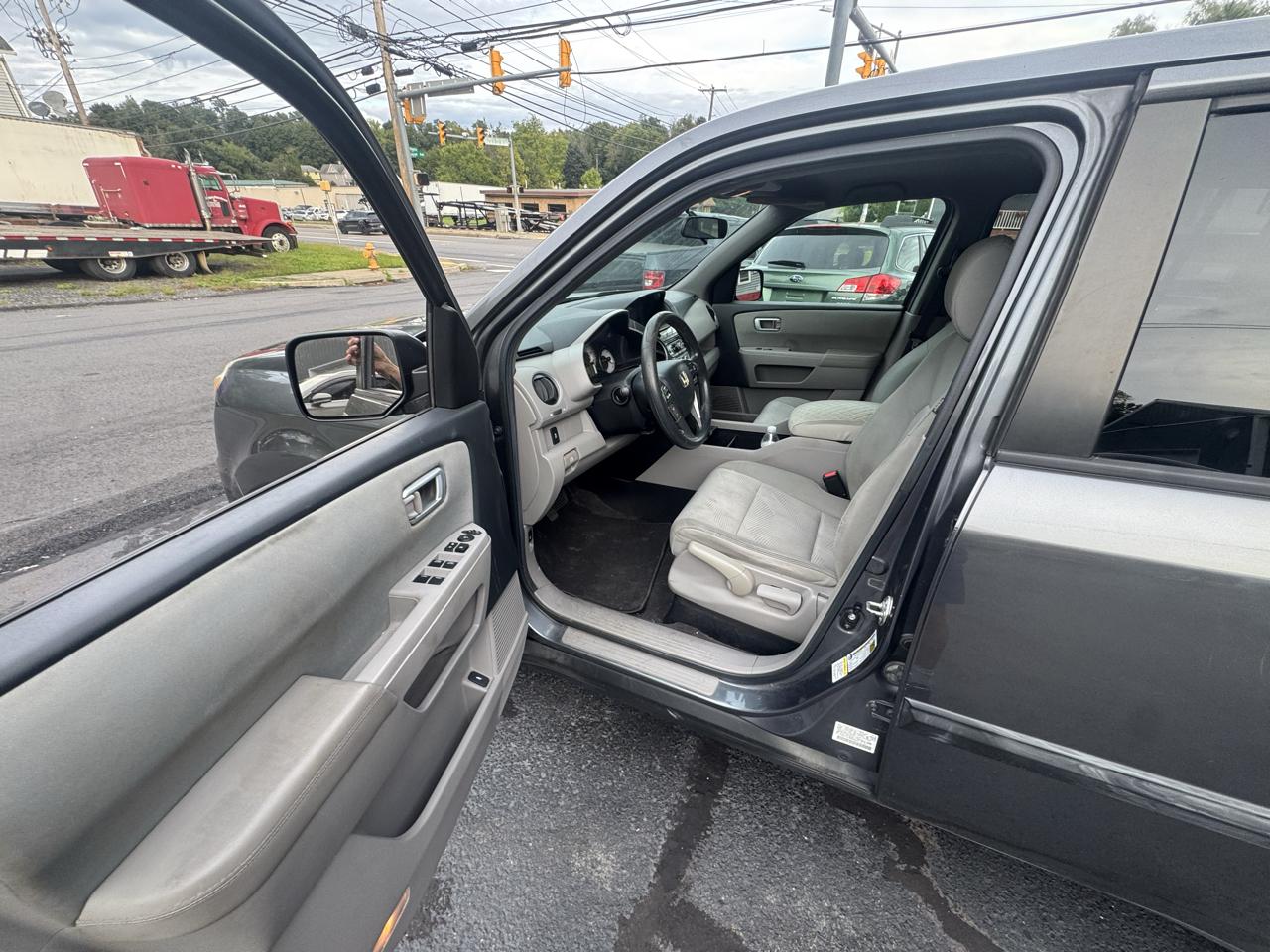 Honda Pilot LX 4WD 5-Spd AT 2013