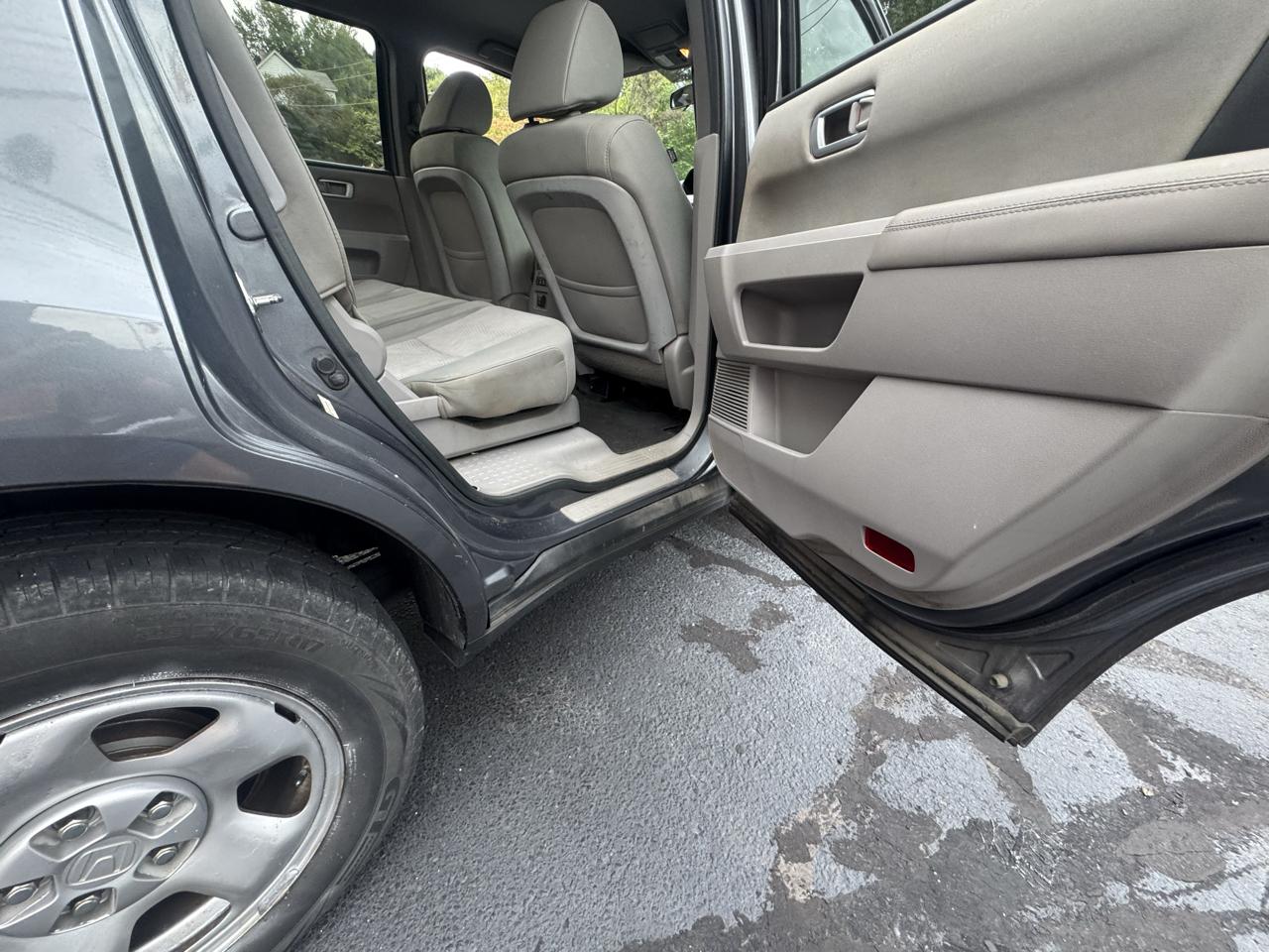 Honda Pilot LX 4WD 5-Spd AT 2013