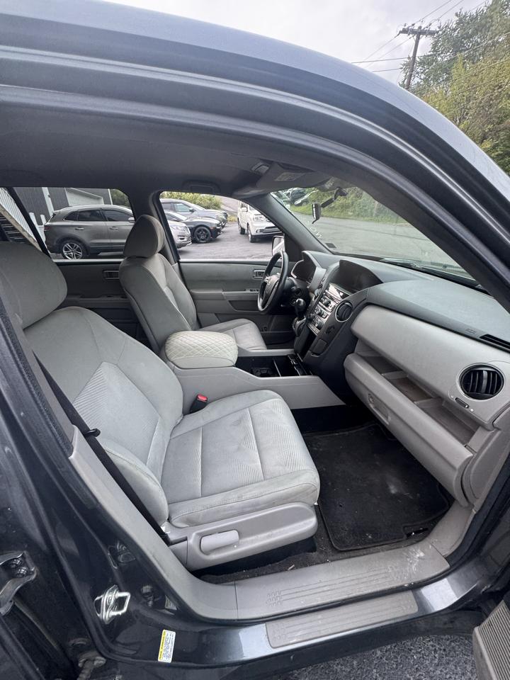 Honda Pilot LX 4WD 5-Spd AT 2013