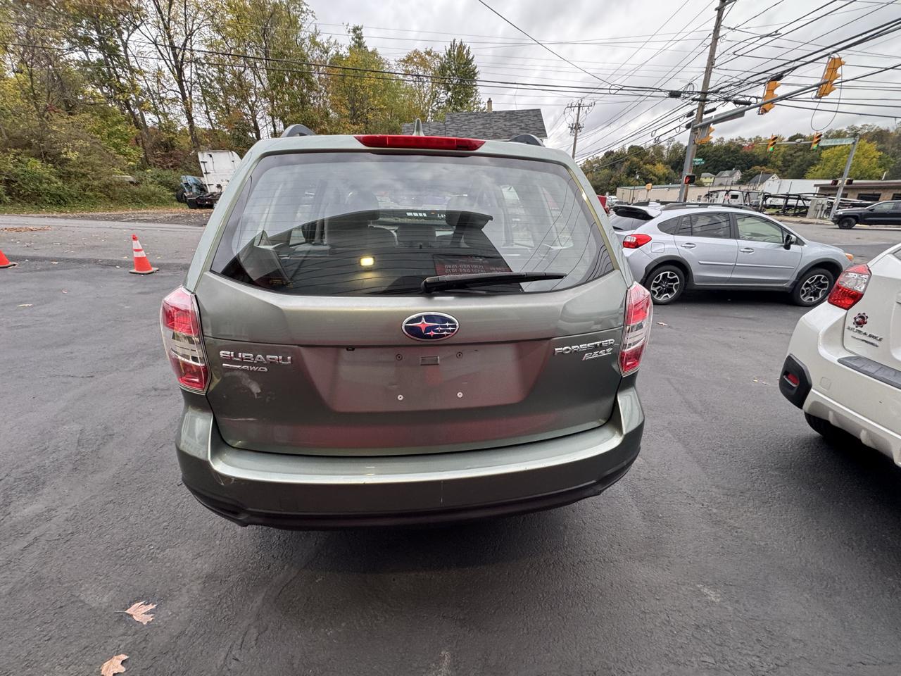 Subaru Forester 2.5i Premium PZEV CVT 2016