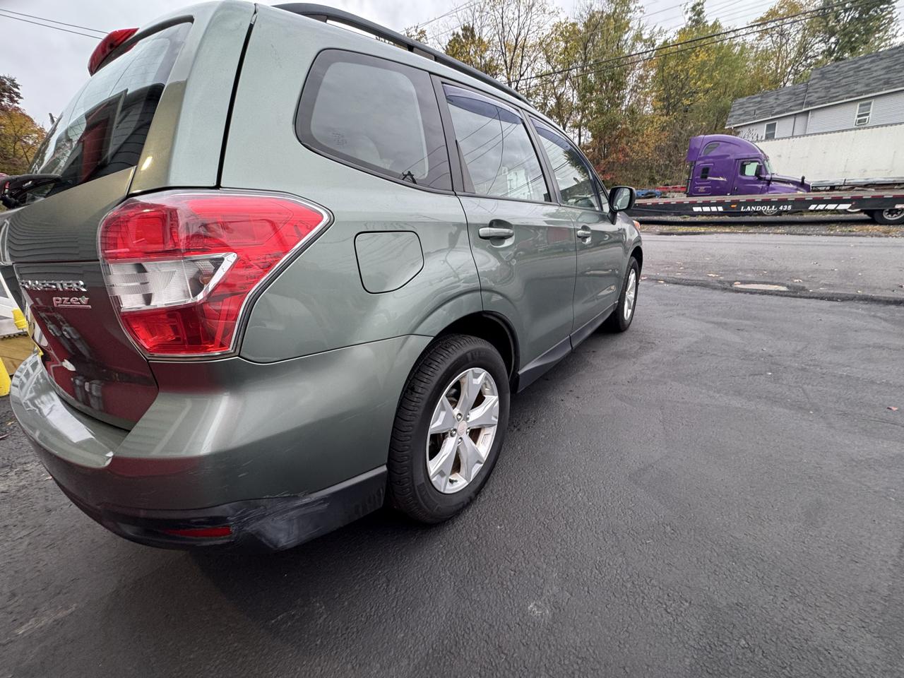 Subaru Forester 2.5i Premium PZEV CVT 2016
