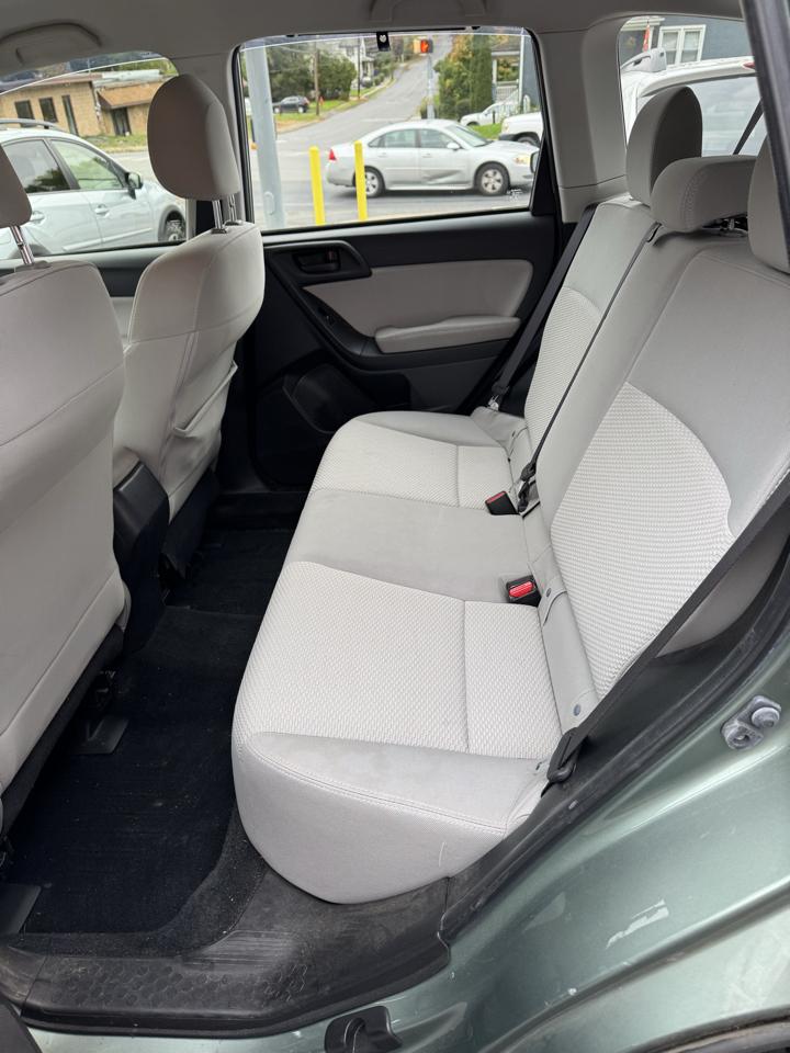 Subaru Forester 2.5i Premium PZEV CVT 2016