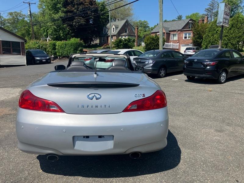 Infiniti G Convertible G37 2010