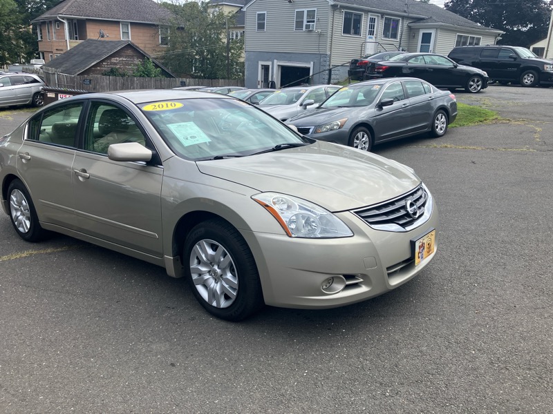 Nissan Altima 2.5 S 2010