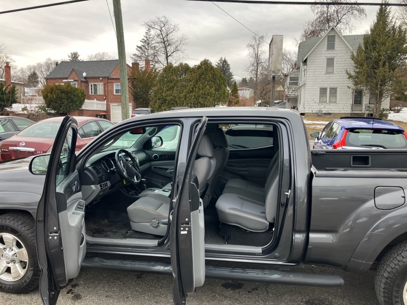 Toyota Tacoma Double Cab Long Bed V6 Auto 4WD 2012