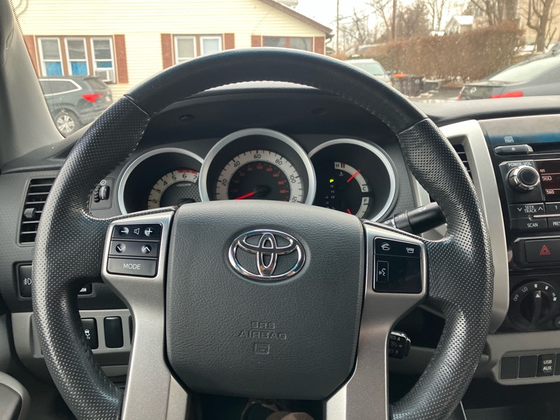 Toyota Tacoma Double Cab Long Bed V6 Auto 4WD 2012