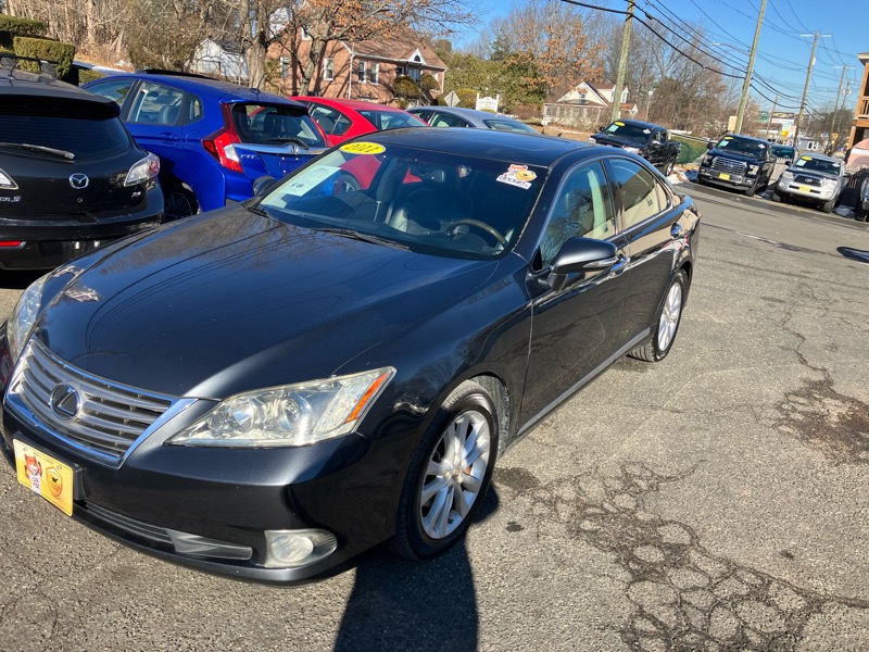 Lexus ES 350 Sedan 2011