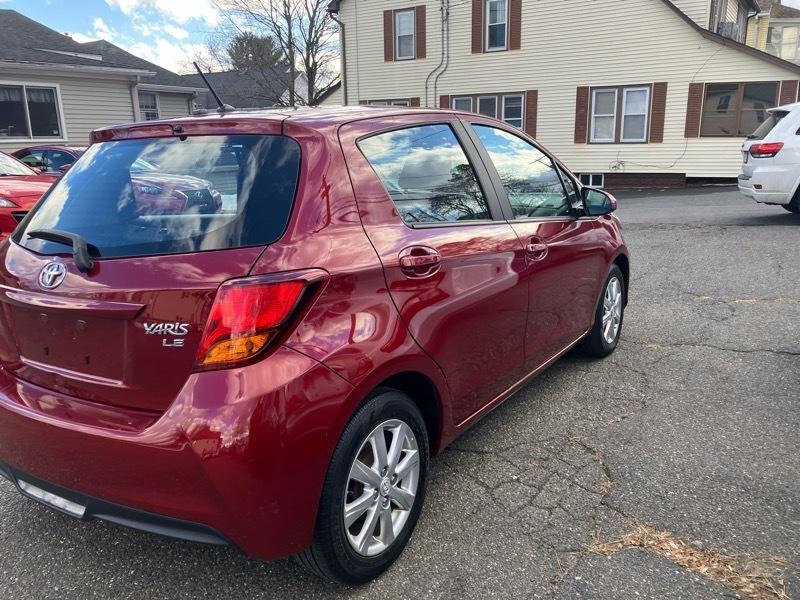 Toyota Yaris LE 5-Door AT 2017