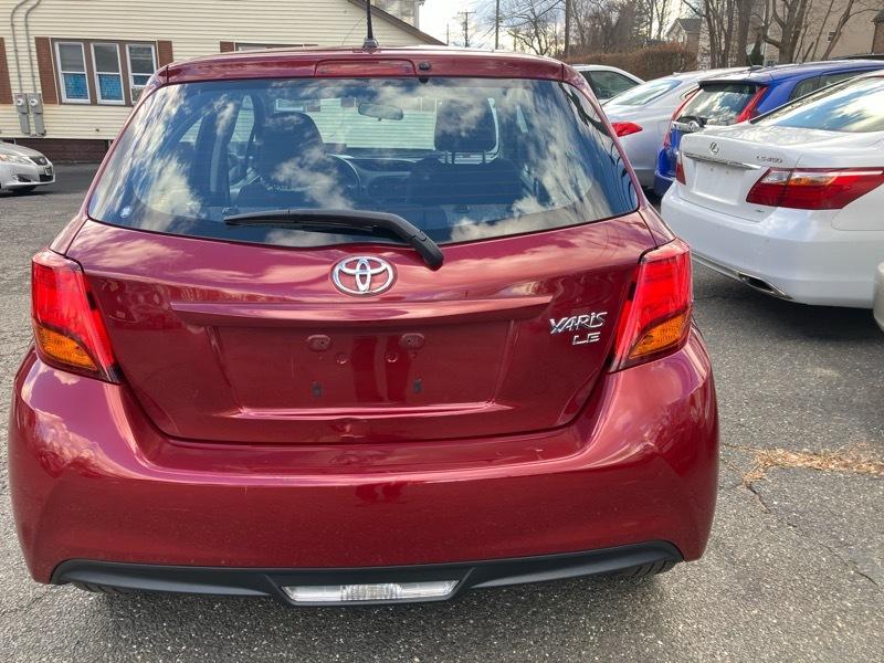 Toyota Yaris LE 5-Door AT 2017