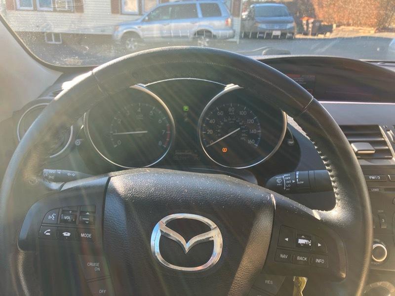 Mazda MAZDA3 I Grand Touring 4-Door 2012