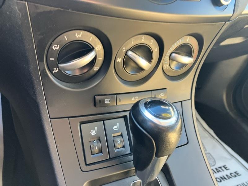 Mazda MAZDA3 I Grand Touring 4-Door 2012