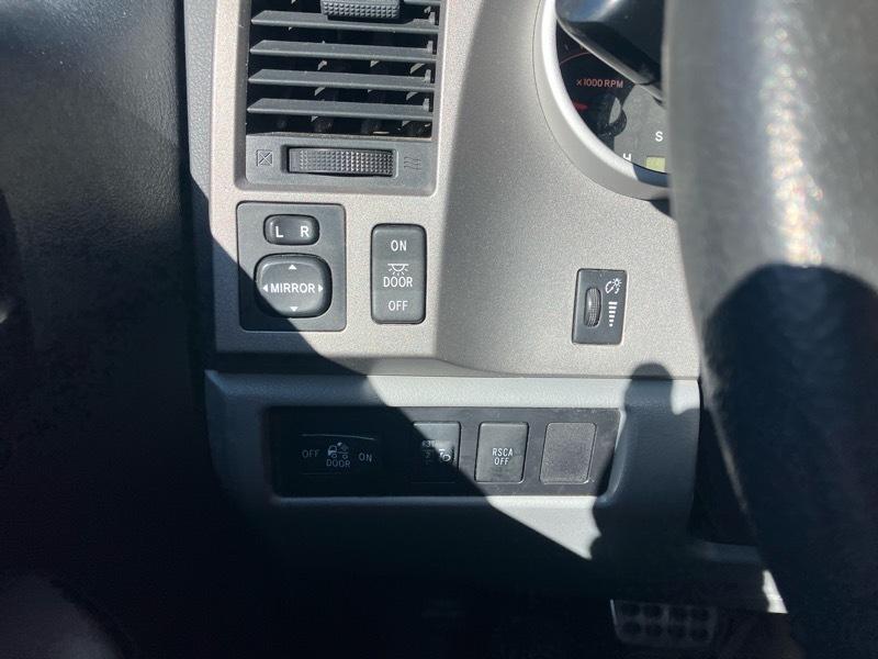 Toyota Tundra Tundra-Grade Double Cab 4.6L 4WD 2010