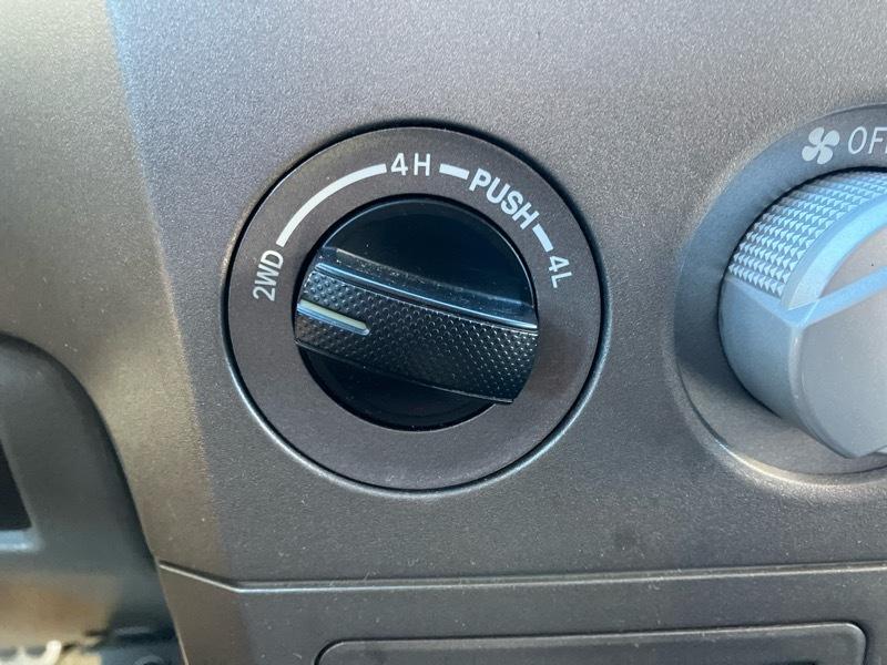 Toyota Tundra Tundra-Grade Double Cab 4.6L 4WD 2010