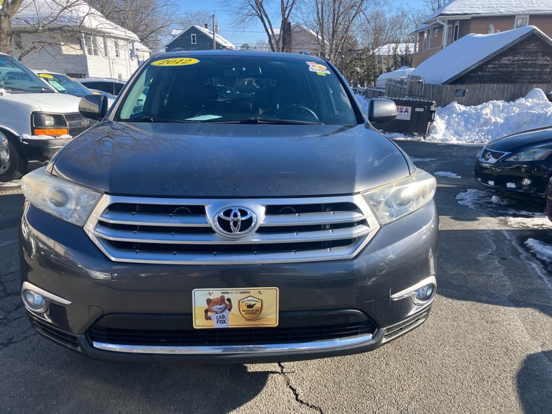 Toyota Highlander SE 4D SUV AWD 2012