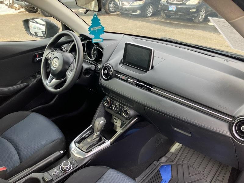 Toyota Yaris iA 6A 2017